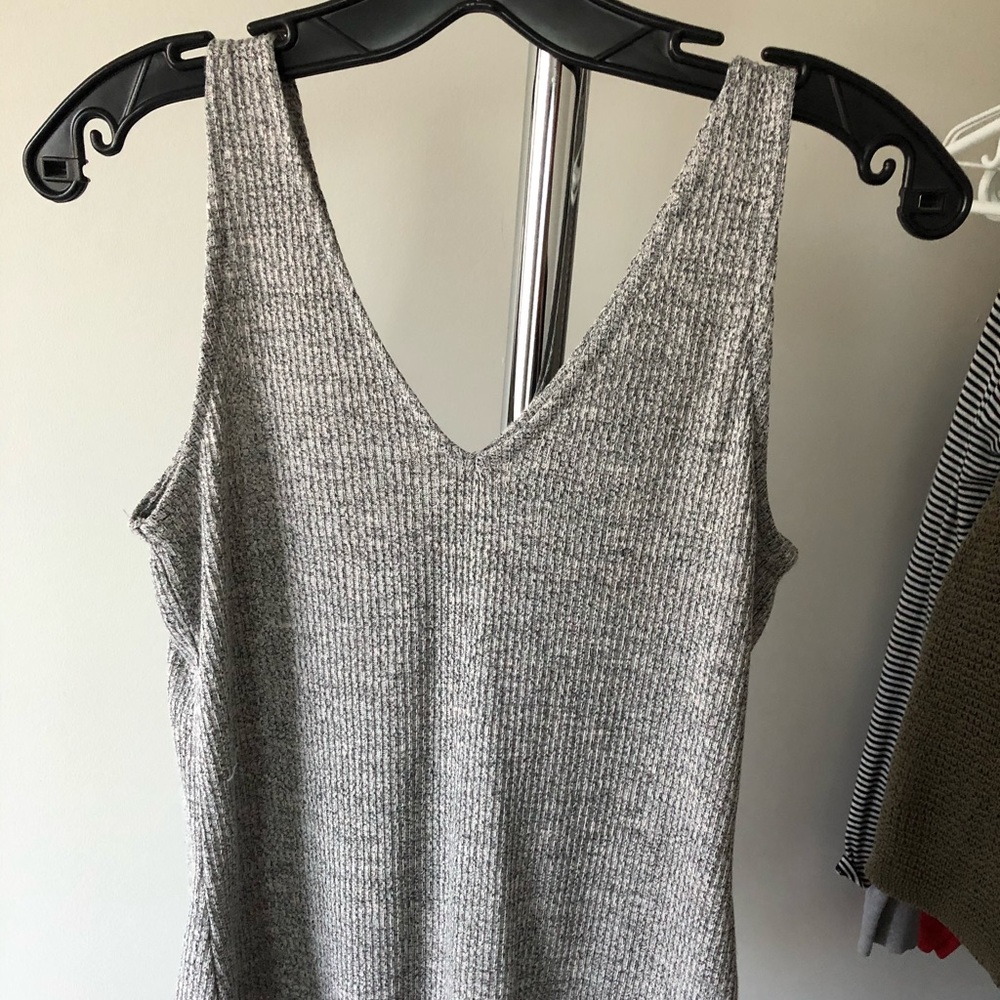 🦋3 for $25🦋 Dynamite grey knit tank top
